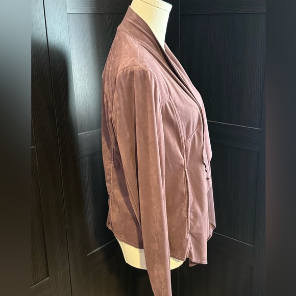 Lavender Faux Sued KUT from KLOTH Jacket - Picture 2 of 3